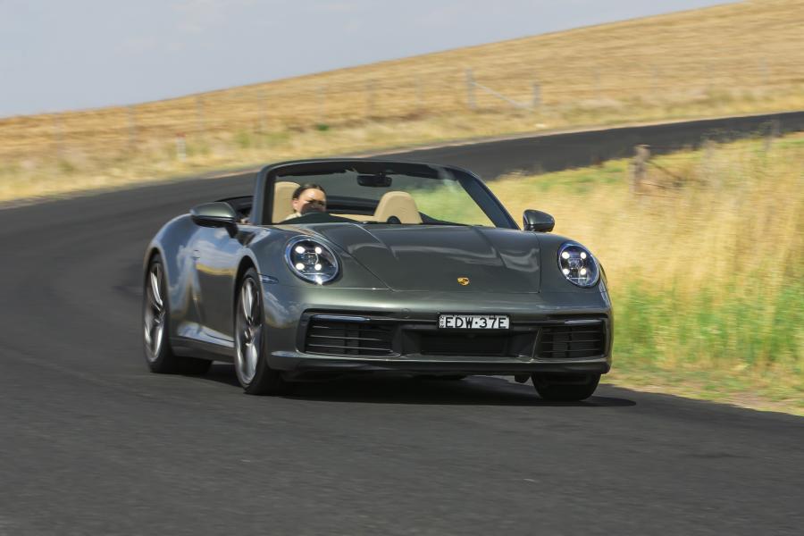 Porsche 911 Carrera S Cabriolet 2020 года  (AU) (фото 16 из 25)